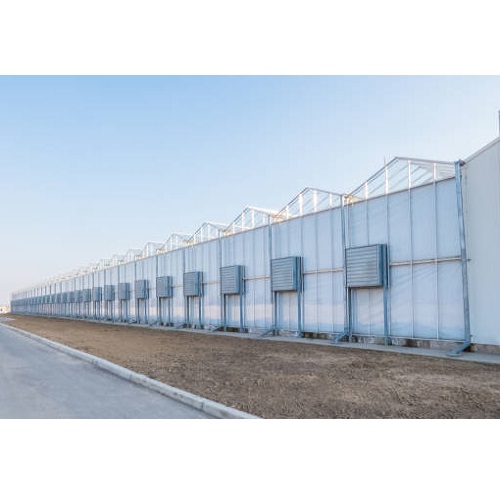 اجرای پوشش ساندویچ پانل سوله